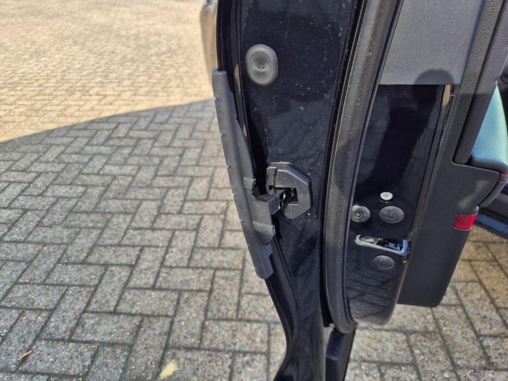 FORD Kuga ST-Line 2.5 Plug-in Hybrid Gasoline 242hp - ref: 7-66504 - Photo 18