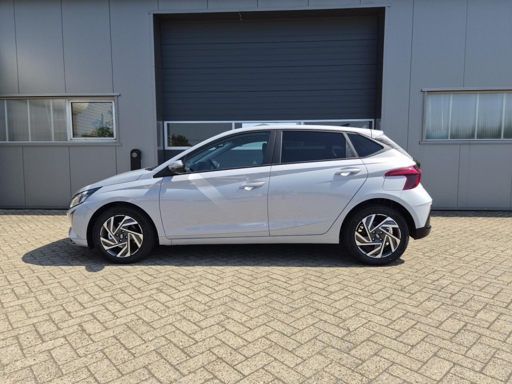 HYUNDAI i20 Trend 5-türig 1.0 Gasoline 90hp - ref: 7-66546 - Photo 2