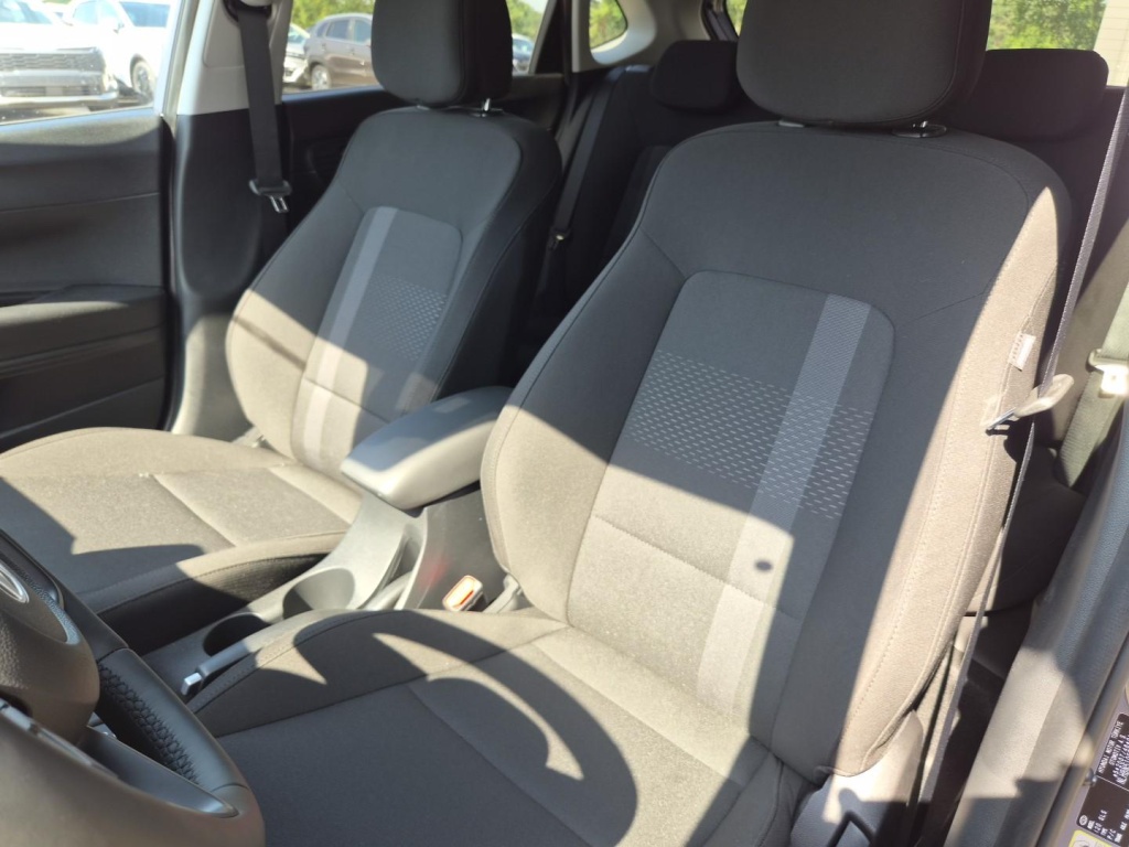 HYUNDAI i20 Trend 1.0 Gasoline 90hp - ref: 7-66548 - Photo 12