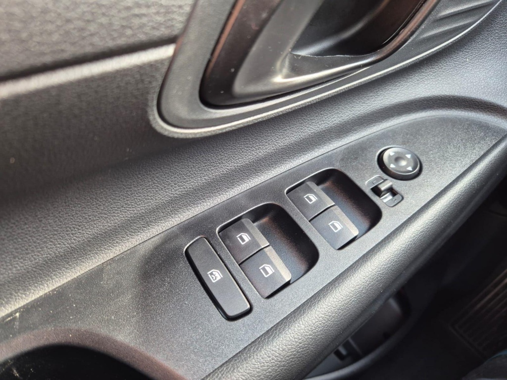 HYUNDAI i20 1.0 Gasoline 90hp - ref: 7-66549 - Photo 13