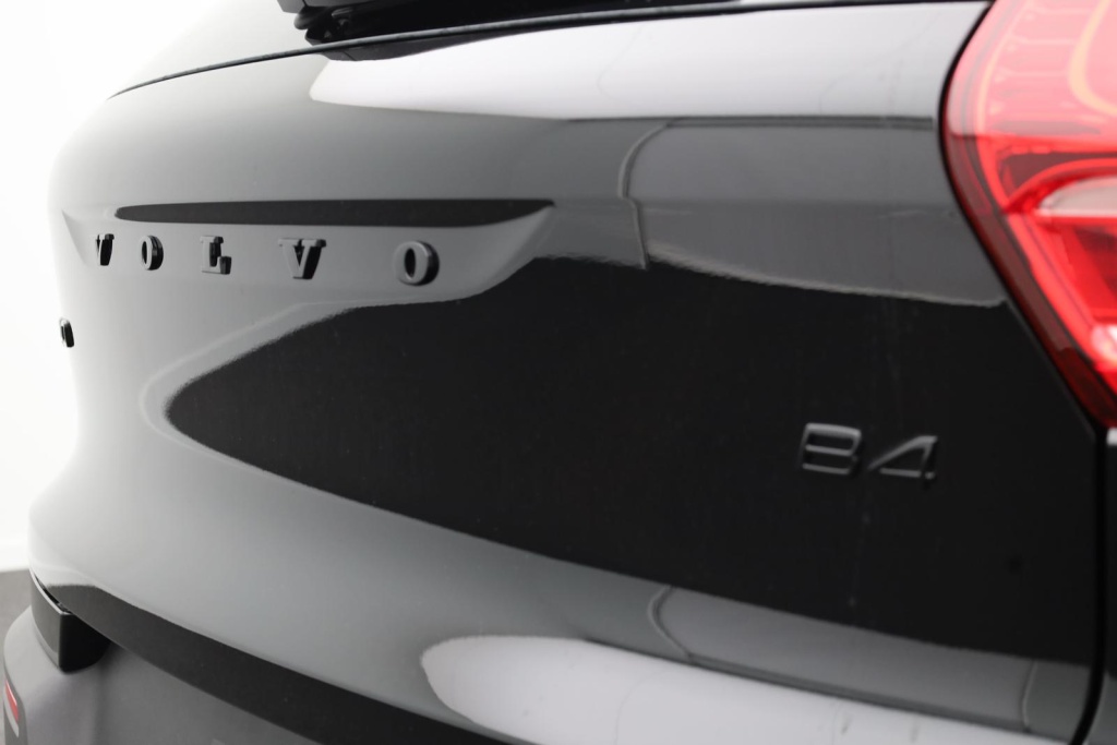 VOLVO XC40 Black Edition Plus 2.0 Gasoline 197hp - ref: 7-66582 - Photo 9