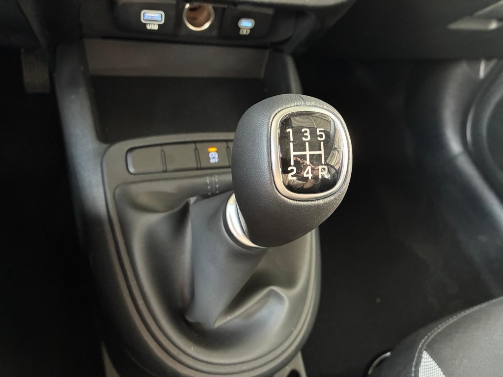HYUNDAI i10 4-Sitzer Pure 1,0 Navi - ref: 7-66680 - Photo 17