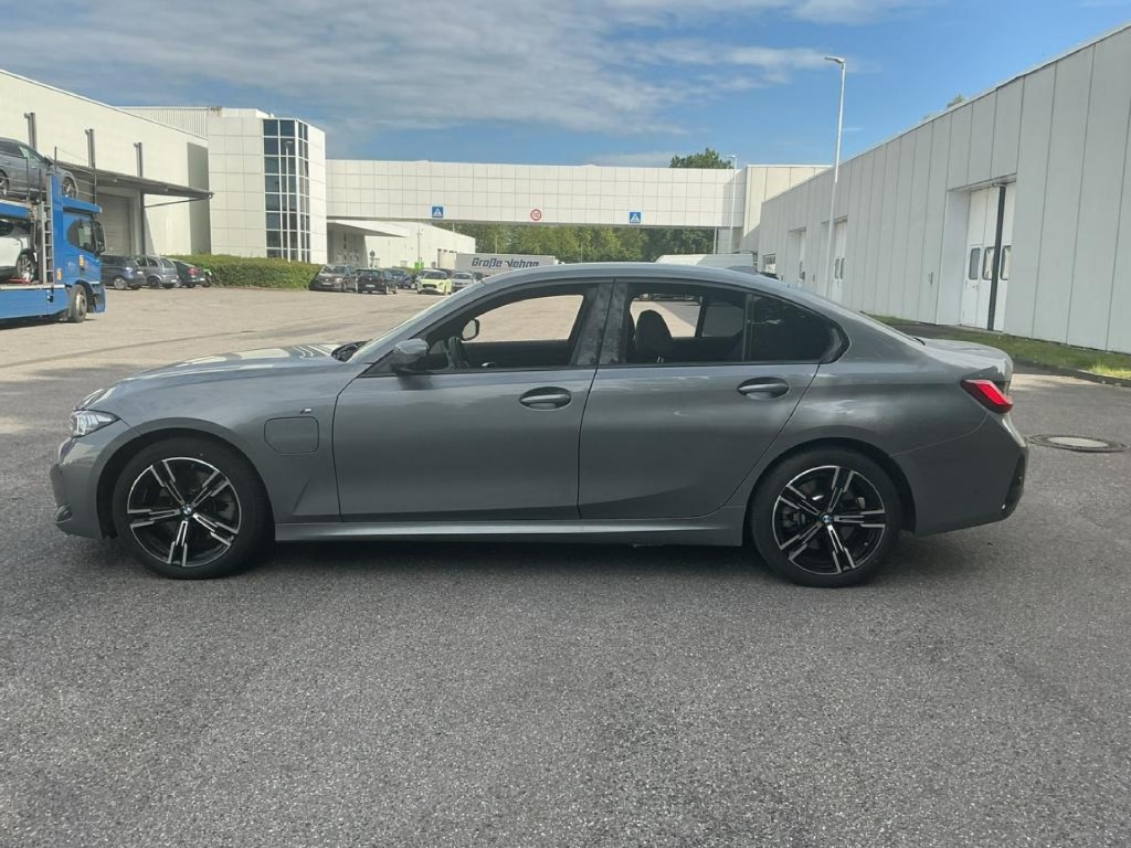 BMW 330 3er - 330e xDrive M Sport (EURO 6e) SOH 100% 2.0 Plugin Hybrid (Benzin) 184hp xDrive - ref: 7-66900 - Photo 7
