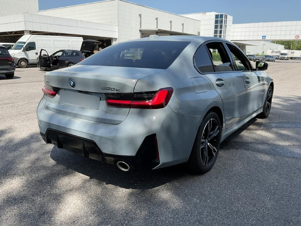 BMW 330 3er - 330e xDrive M Sport (EURO 6e) SOH 100% 2.0 Plugin Hybrid (Benzin) 184hp xDrive - ref: 7-66901 - Photo 6