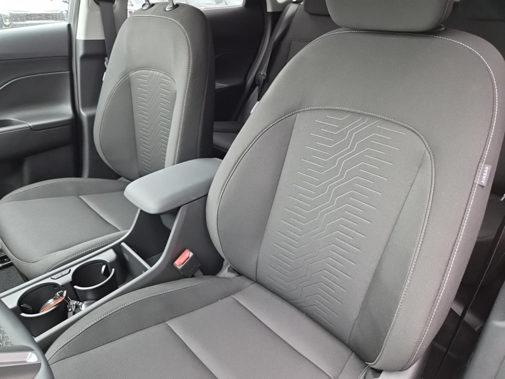 HYUNDAI Kona Trend 1.6 Gasoline 150hp - ref: 7-67212 - Photo 12