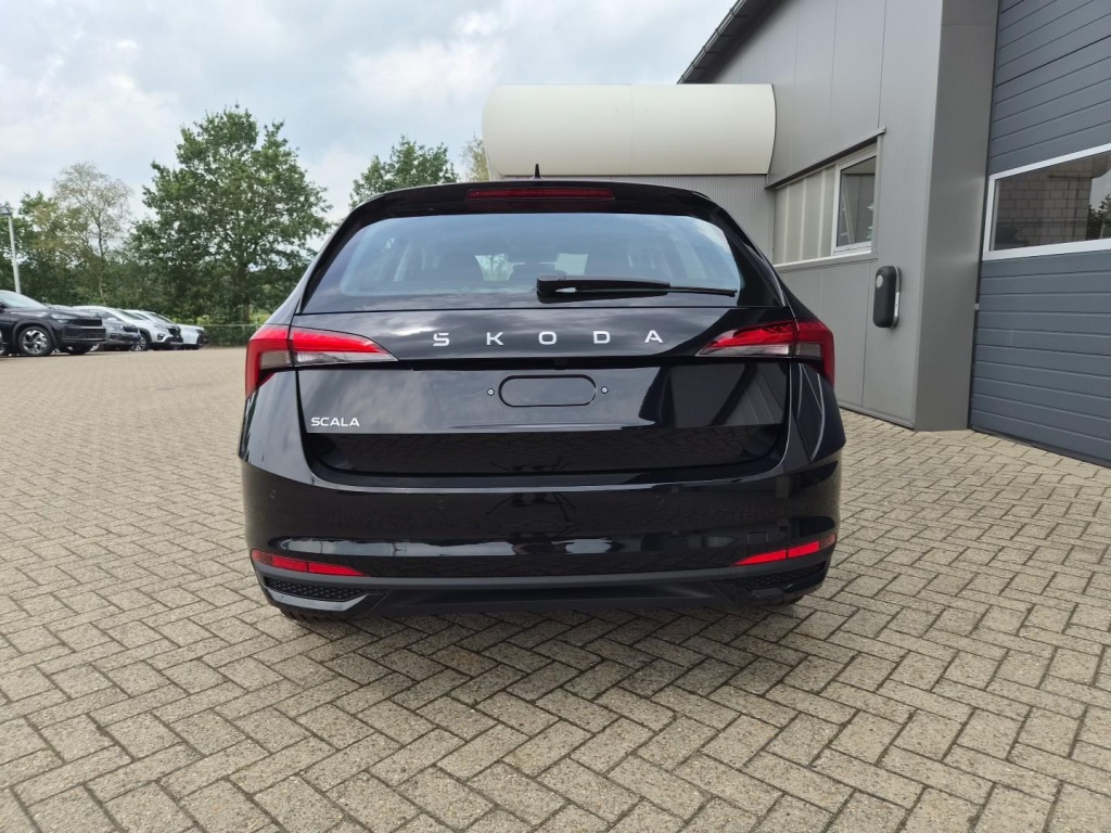 SKODA Scala Selection 1.0 Gasoline 116hp DSG - ref: 7-68023 - Photo 4