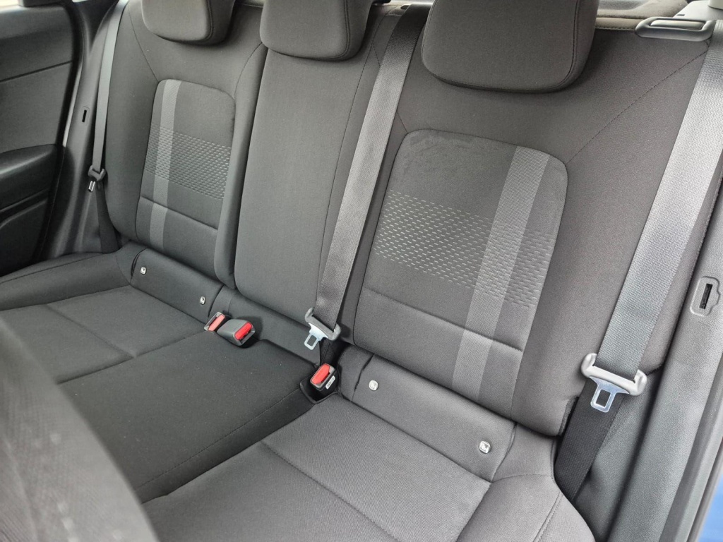 HYUNDAI i20 Trend 1.0 Gasoline 90hp - ref: 7-68027 - Photo 12