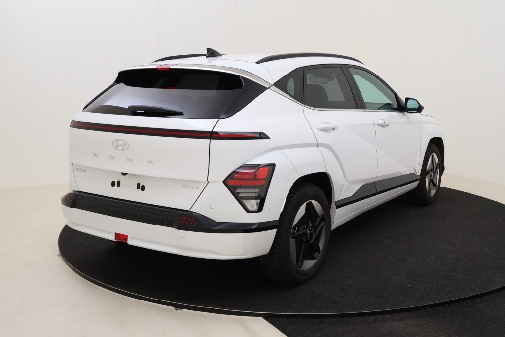 HYUNDAI Kona Shine 17 65 kWh 214 - ref: 7-68340 - Photo 6