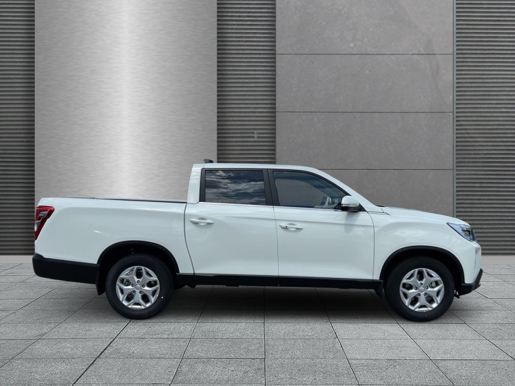 KGM Musso Grand Style 2,2 e-Xdi Automatik 4x4 - ref: 7-68707 - Photo 2