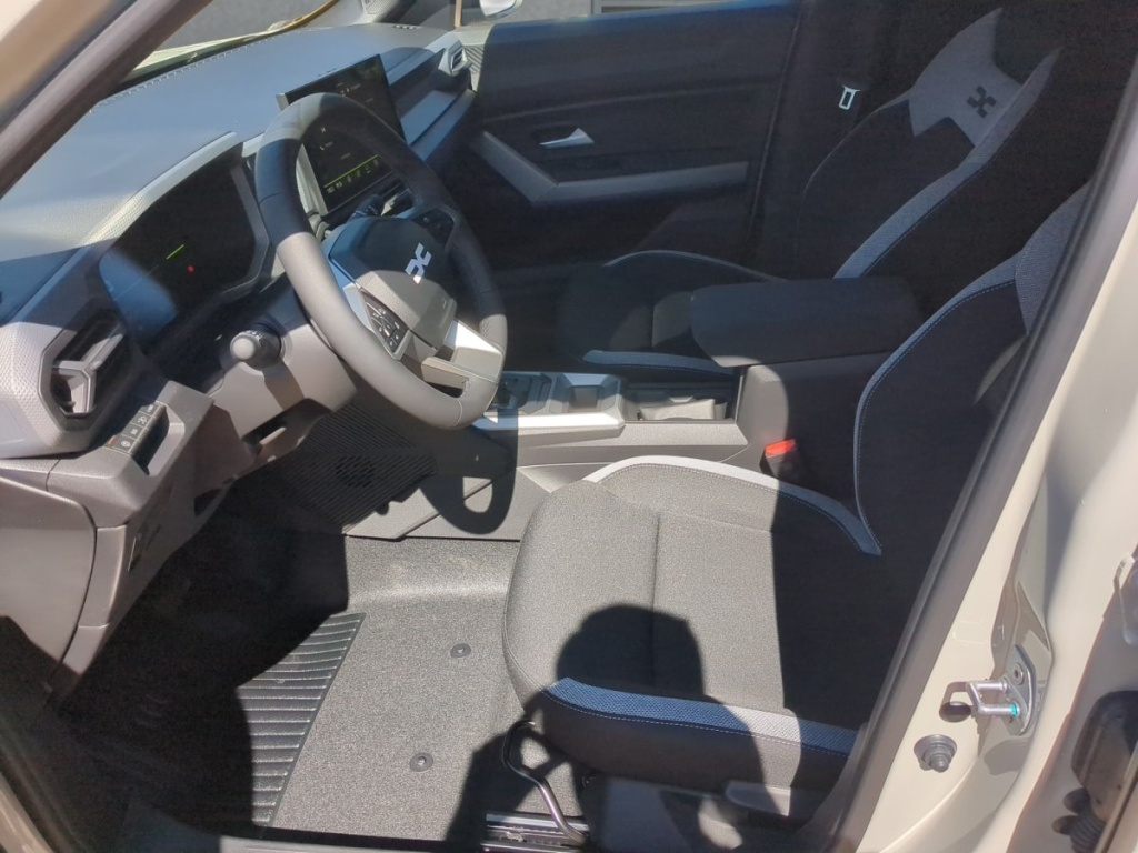 DACIA Duster Journey Full-Hybrid 155 - ref: 7-68768 - Photo 4
