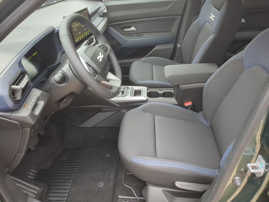 DACIA Bigster Expression Full Hybrid 155 - ref: 7-68776 - Photo 4