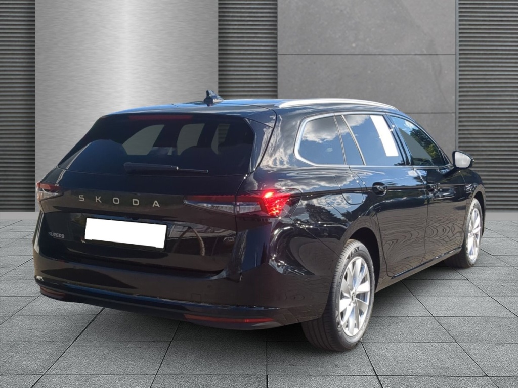 SKODA Superb Selection 2.0 TDI 110 kW DSG - ref: 7-68818 - Photo 3