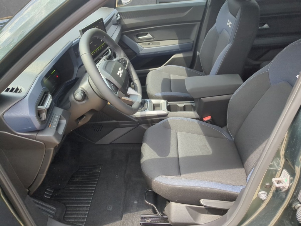 DACIA Bigster Expression 1.2 TCe 140 (Mild-Hybrid) 103 kW - ref: 7-68884 - Photo 4