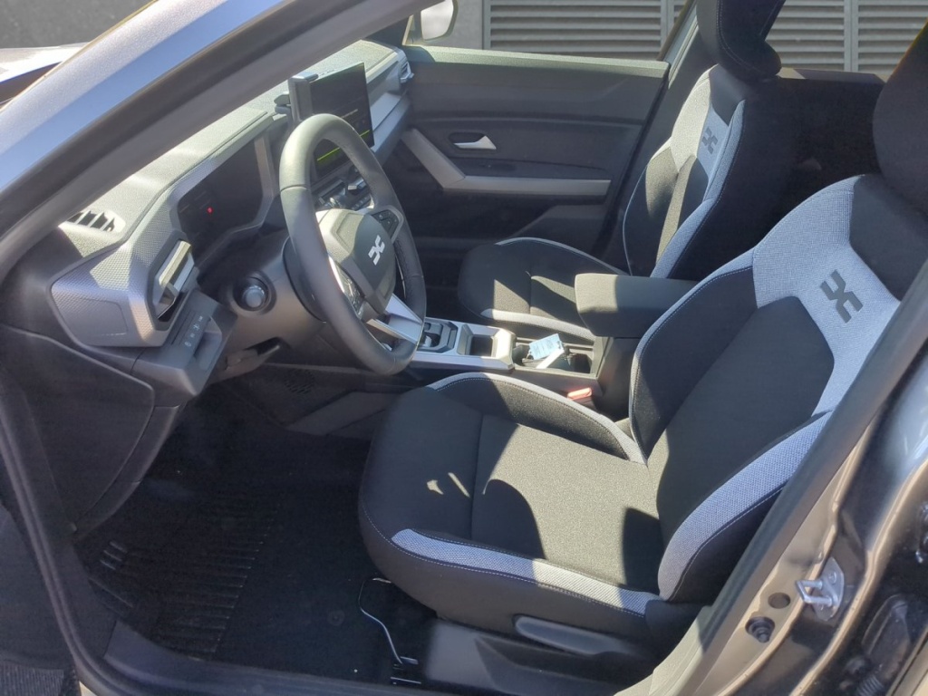 DACIA Duster Journey Full-Hybrid 155 - ref: 7-68893 - Photo 4