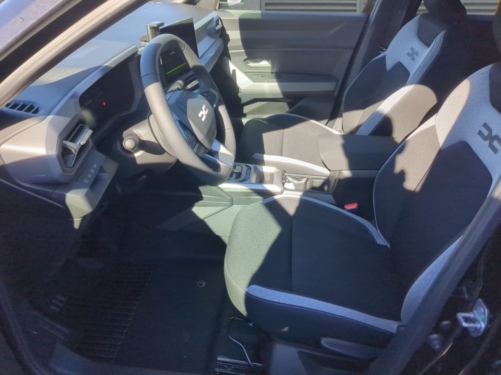 DACIA Duster Journey Full-Hybrid 155 - ref: 7-68897 - Photo 4