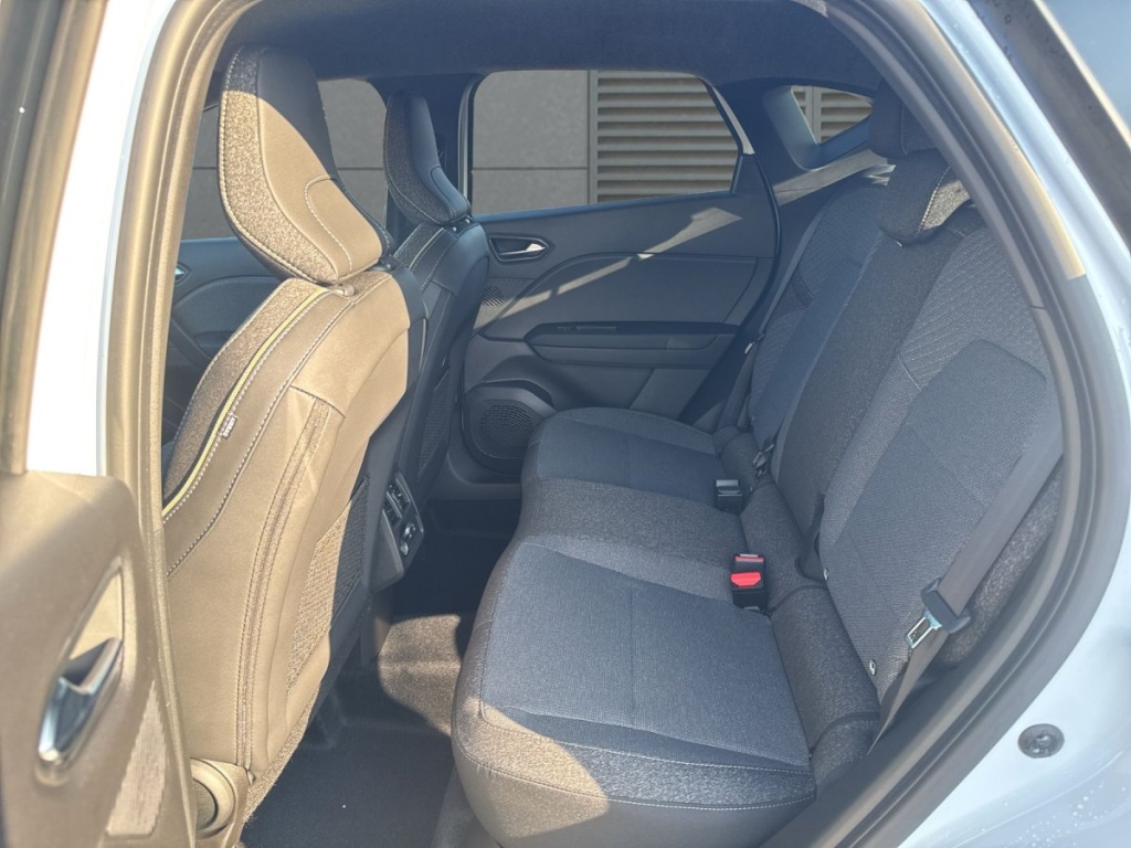 RENAULT Captur Techno TCe 90 - ref: 7-68960 - Photo 6