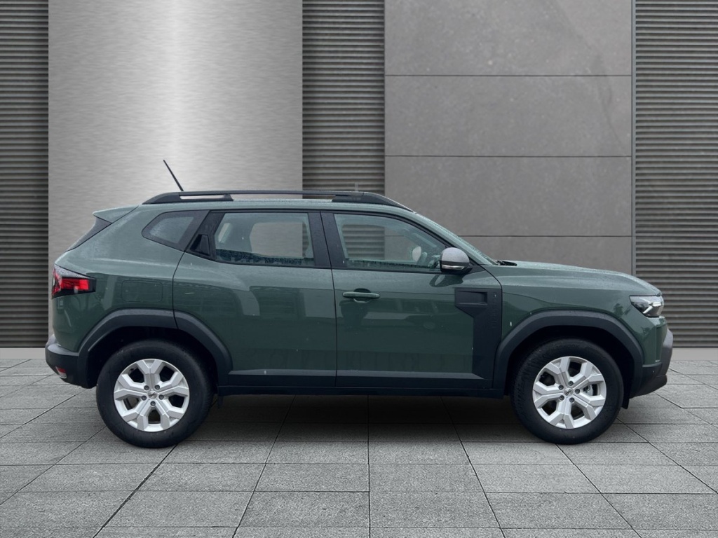 DACIA Duster Expression Full-Hybrid 155 - ref: 7-69049 - Photo 2