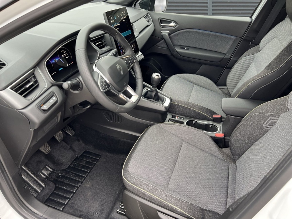 RENAULT Captur Techno TCe 140 - ref: 7-69131 - Photo 4