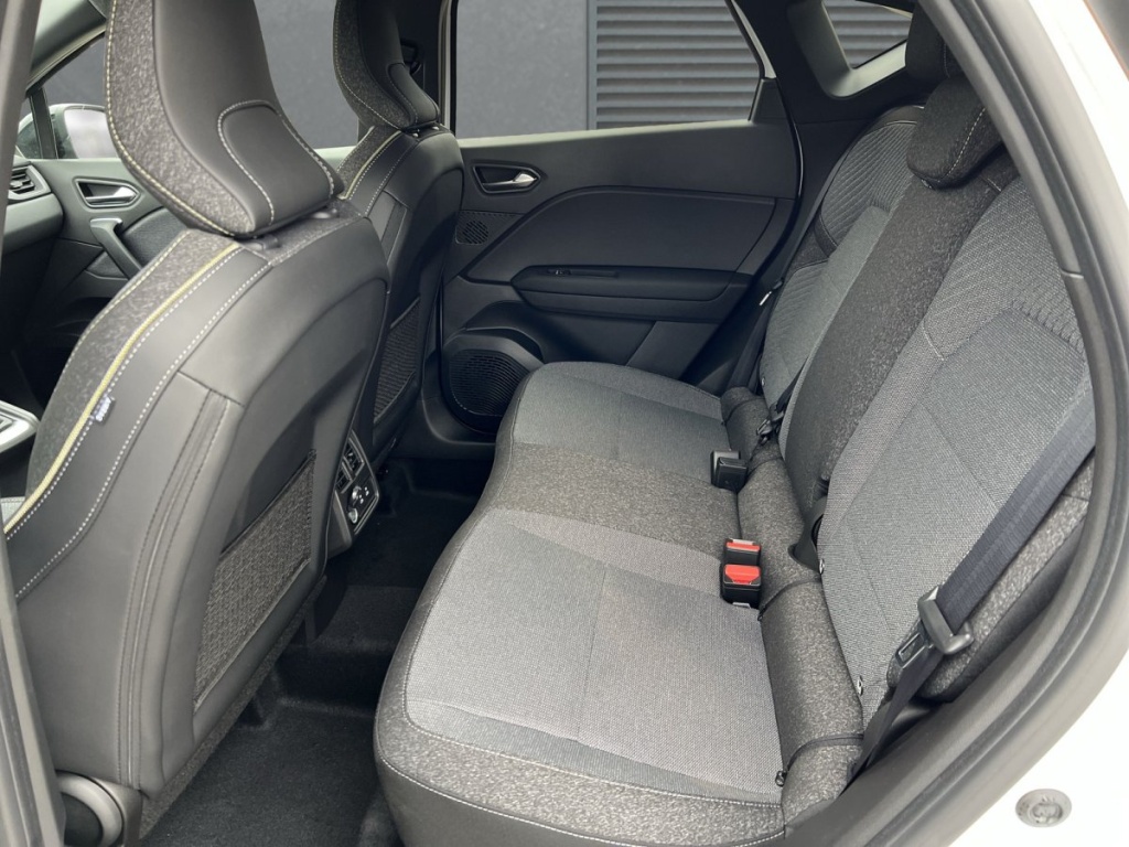 RENAULT Captur Techno TCe 140 - ref: 7-69131 - Photo 6
