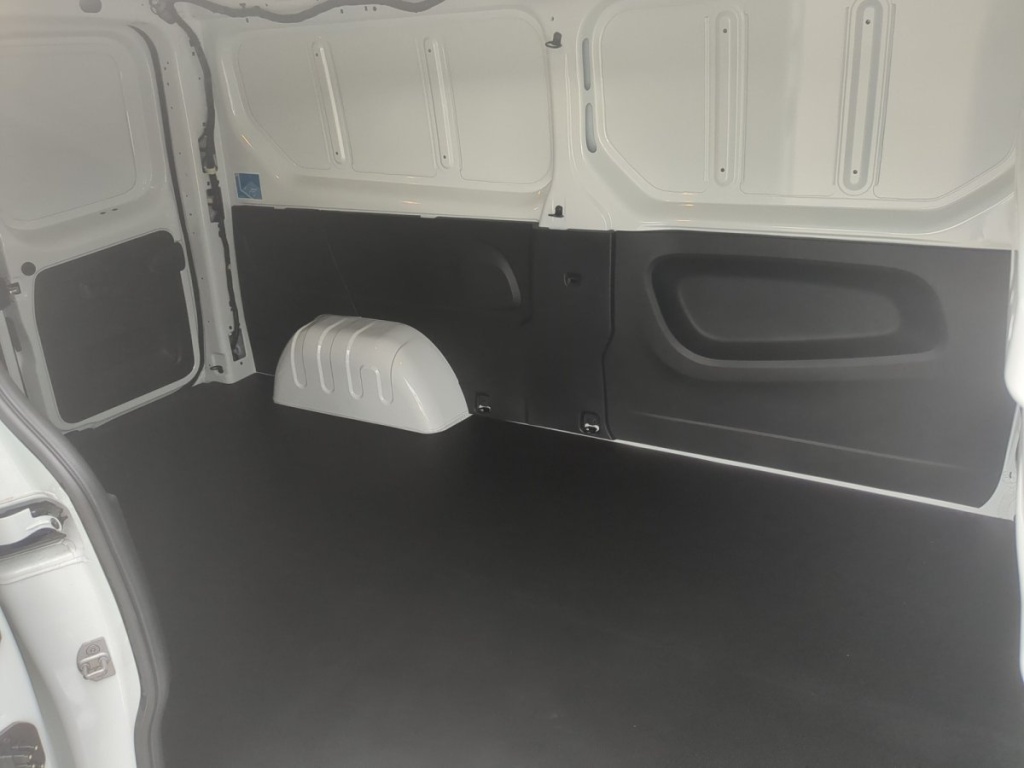 RENAULT Trafic Extra L2H1 3,0t dCi 150 - ref: 7-69357 - Photo 6
