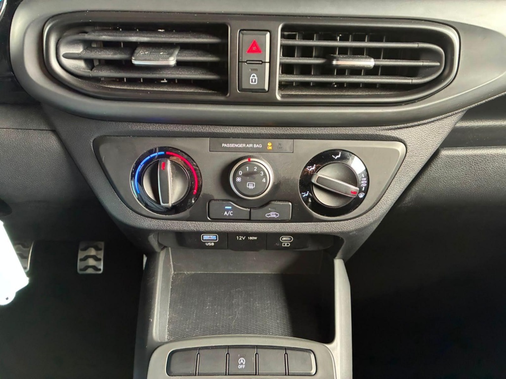 HYUNDAI i10 N-Line MPI 1.2 79PS - ref: 7-69406 - Photo 19