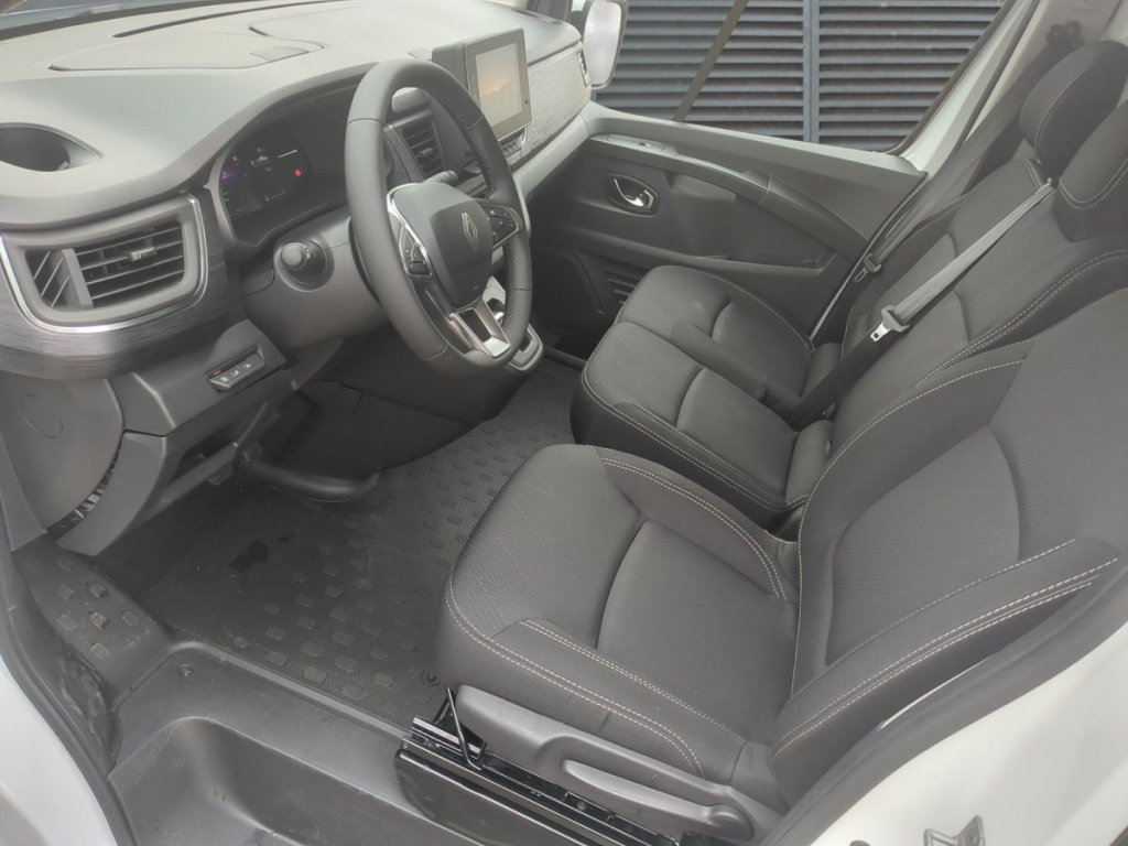 RENAULT Trafic Extra L2H1 3,0t dCi 170 AT9 - ref: 7-69416 - Photo 4