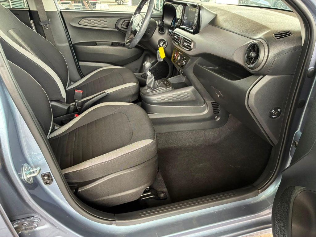 HYUNDAI i10 Comfort MPI 1.0 63PS - ref: 7-69431 - Photo 10