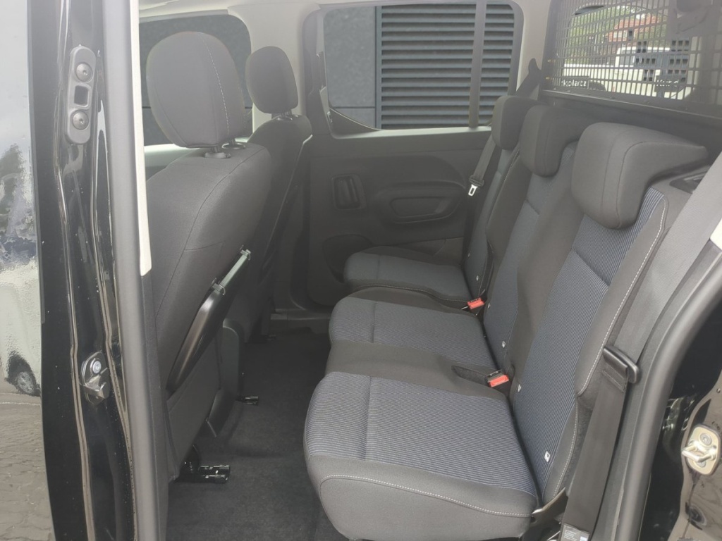 FIAT Doblo L1 Klima Navi PDC RFK Kombi 1.5 HDI - ref: 7-69438 - Photo 6