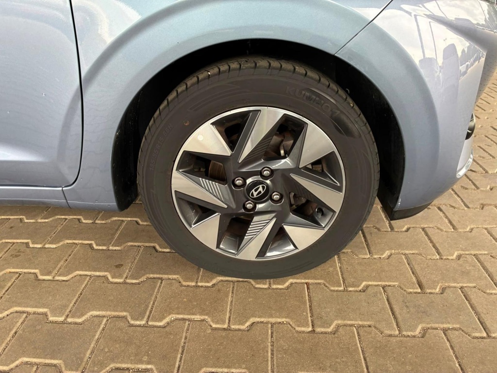 HYUNDAI i10 Comfort MPI 1.0 63PS - ref: 7-69480 - Photo 11