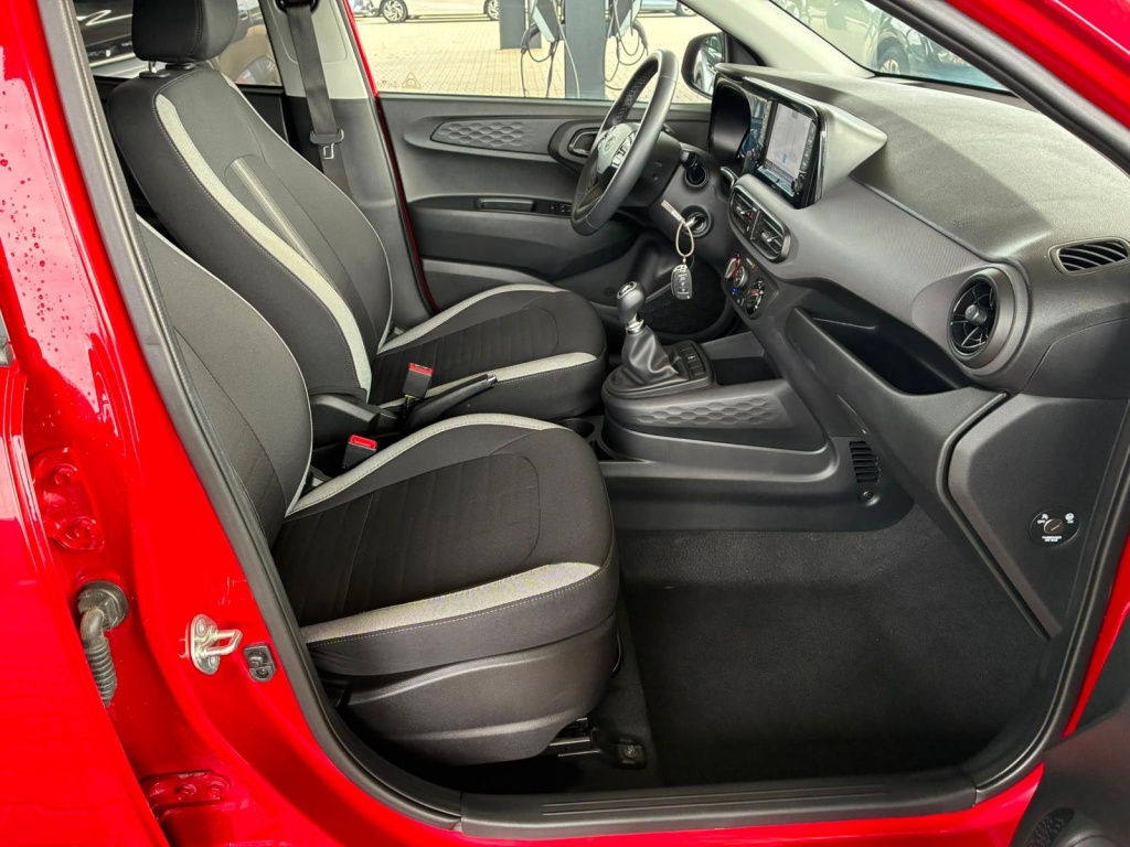 HYUNDAI i10 Comfort MPI 1.0 63PS - ref: 7-69481 - Photo 9