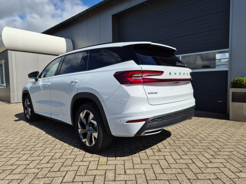 SKODA Kodiaq Sportline 1.5 Plug-in Hybrid Gasoline 204hp DSG - ref: 7-69516 - Photo 3