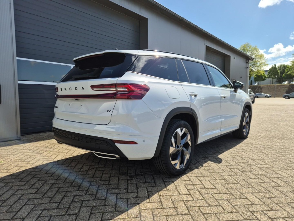 SKODA Kodiaq Sportline 1.5 Plug-in Hybrid Gasoline 204hp DSG - ref: 7-69516 - Photo 5