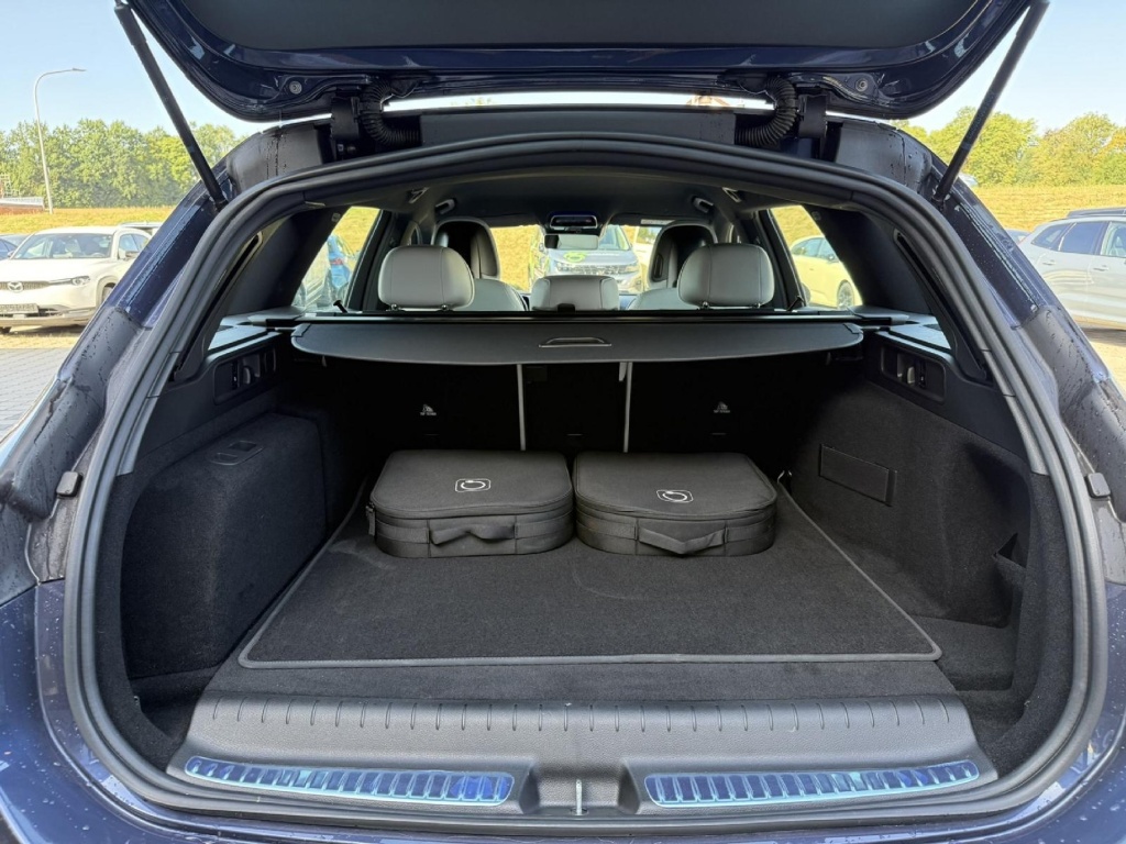 MERCEDES Classe C AMG-Line 300 - ref: 7-69723 - Photo 12