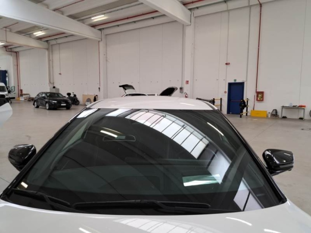 KIA EV6 GT 4WD Electric 609hp 4WD - ref: 7-69727 - Photo 7