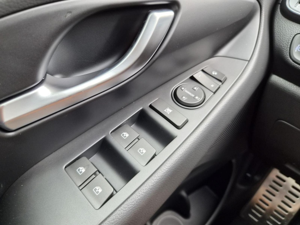 HYUNDAI i30 N-Line 1.6 Gasoline 150hp - ref: 7-70107 - Photo 14
