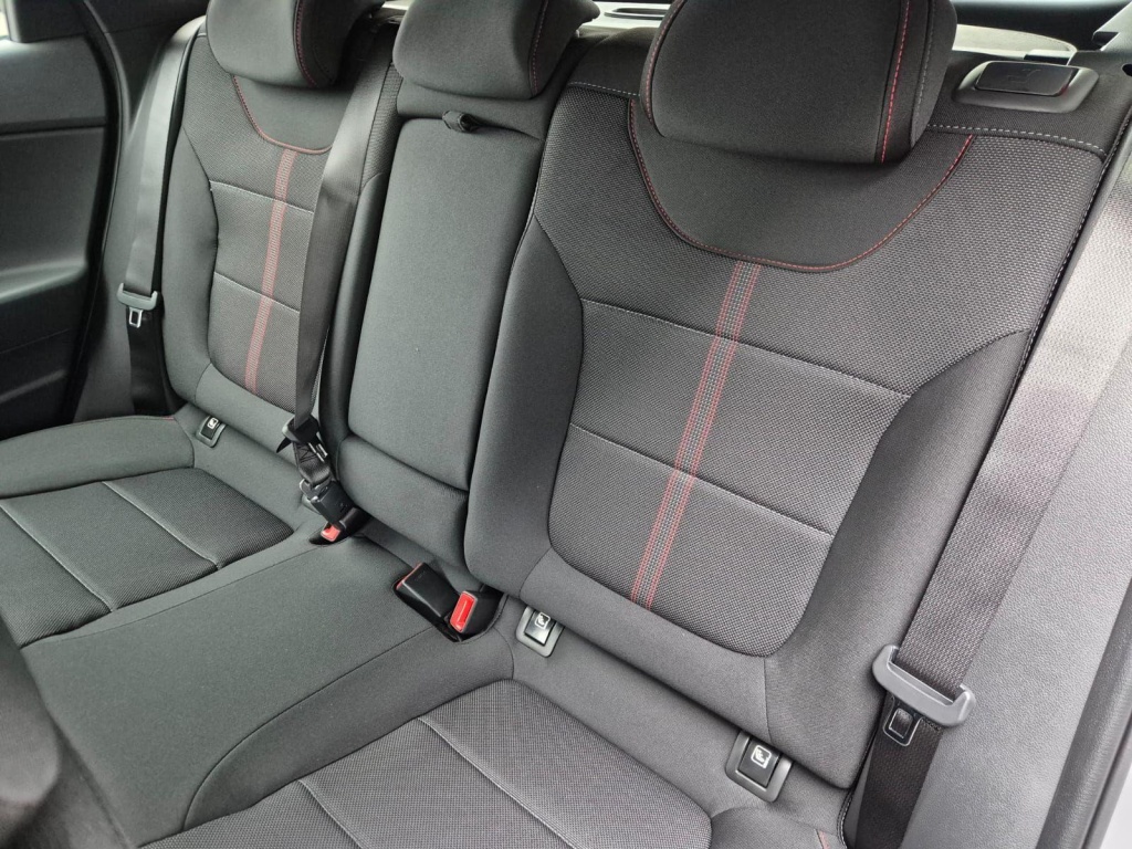 HYUNDAI i30 N-Line 1.6 Gasoline 150hp - ref: 7-70109 - Photo 12