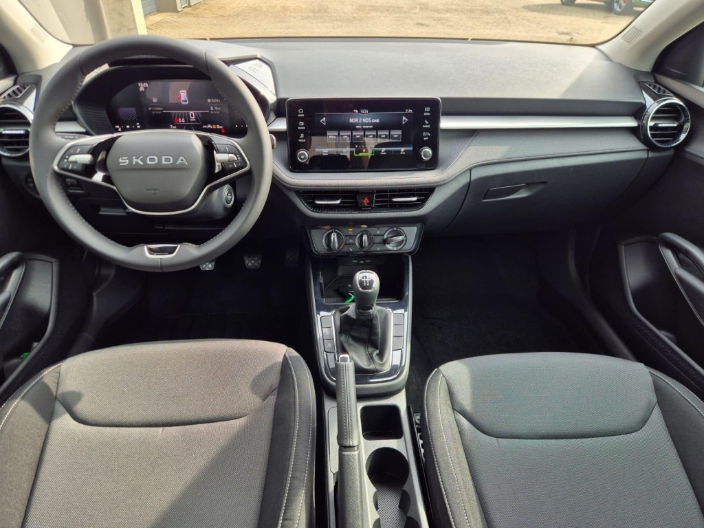 SKODA Fabia Selection 1.0 Gasoline 95hp - ref: 7-70115 - Photo 10