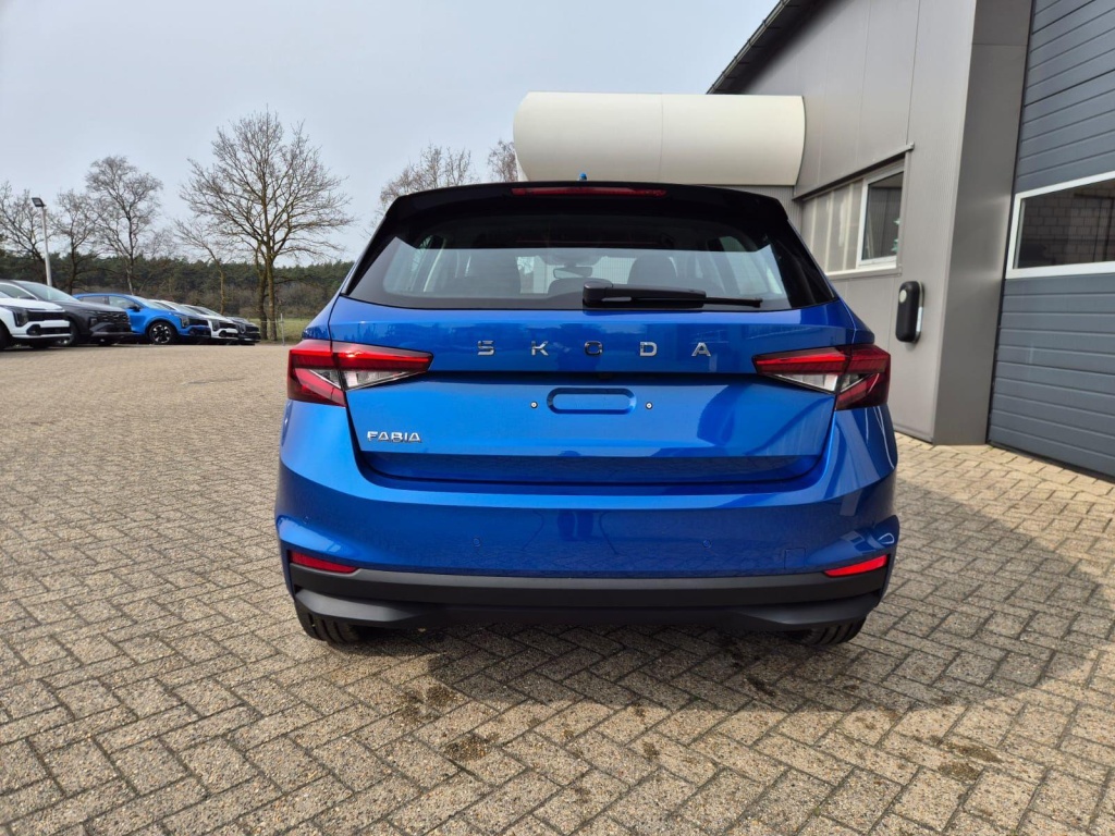 SKODA Fabia Selection 1.0 Gasoline 95hp - ref: 7-70115 - Photo 4