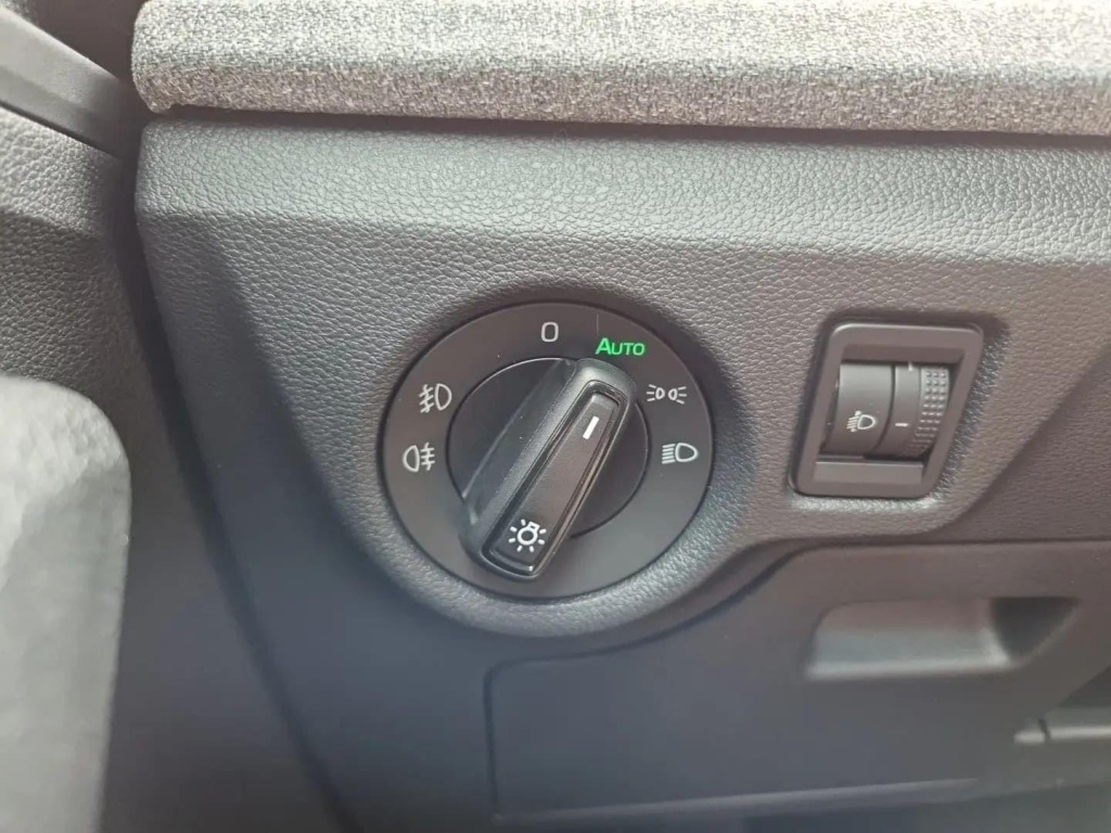 SKODA Kamiq Selection 1.0 Gasoline 116hp DSG - ref: 7-70227 - Photo 14