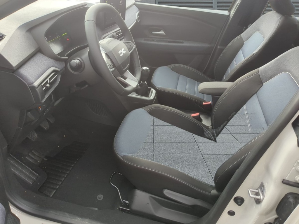 DACIA Sandero Journey TCe 100 - ref: 7-70239 - Photo 4