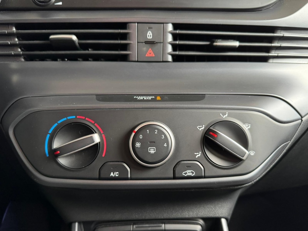 HYUNDAI i20 Comfort 1.0 T-GDI Automatik - ref: 7-70606 - Photo 17
