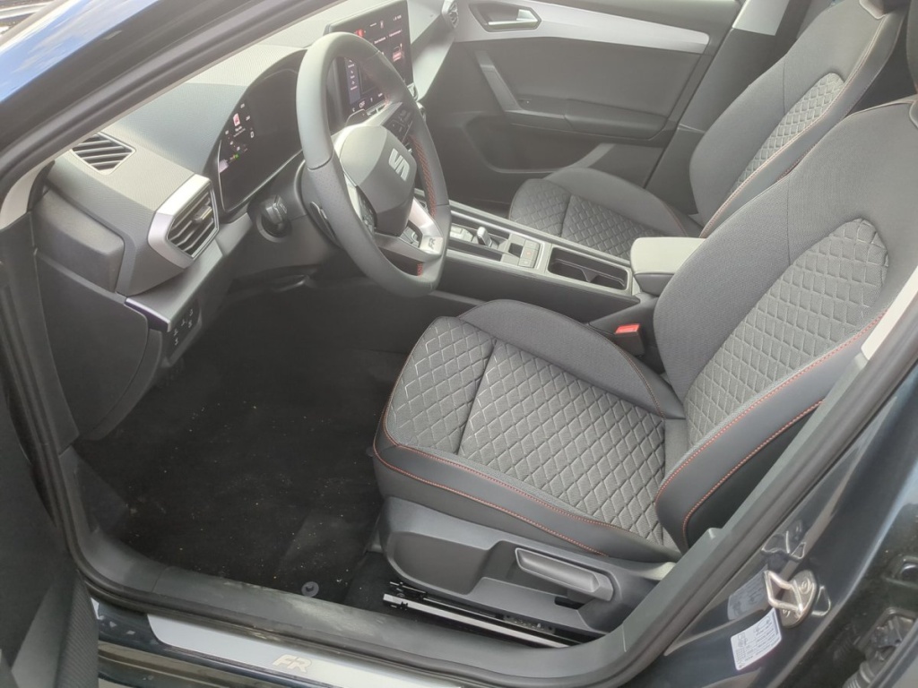 SEAT Leon FR 1.5 eTSI 110 kW DSG - ref: 7-70839 - Photo 4