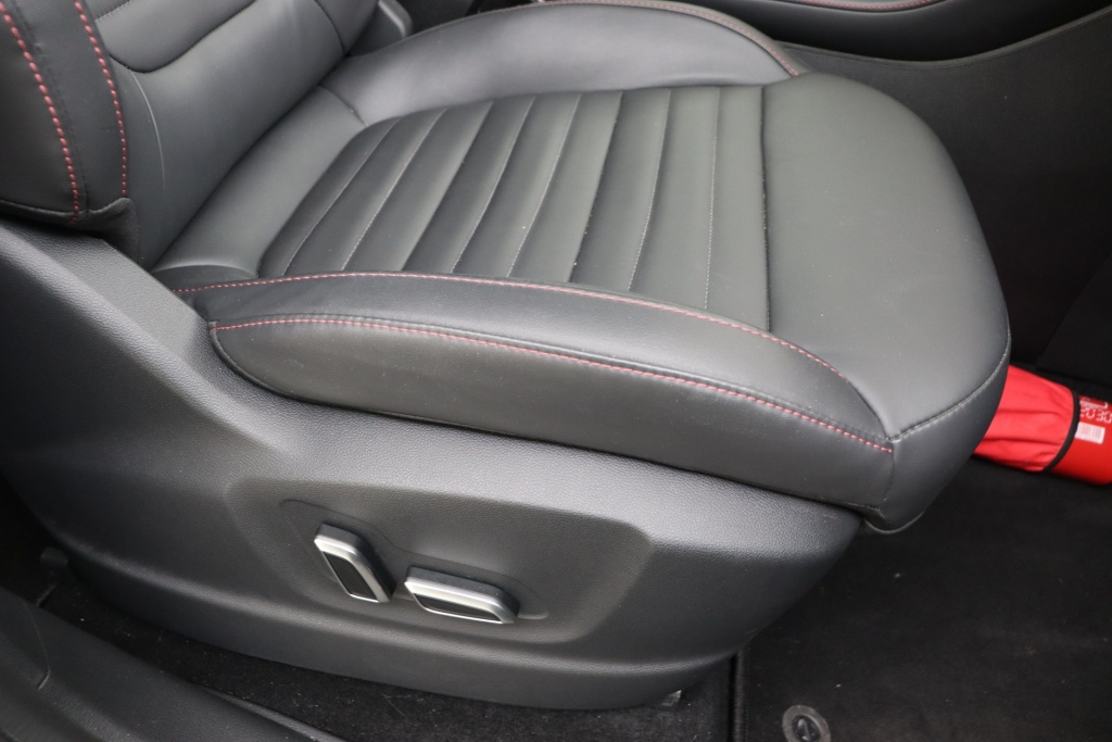 MG EHS Luxury PHEV 1.5 6AT 2WD - ref: 7-71209 - Photo 15