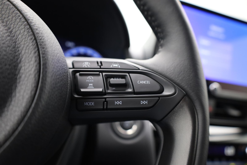 TOYOTA Yaris Cross Cross Style 1.5 Hybrid Electric/Gasoline 131hp - ref: 7-71928 - Photo 14