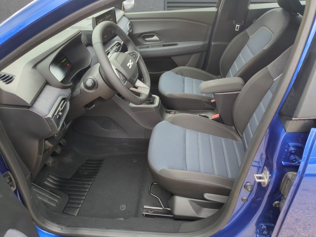 DACIA Sandero Journey TCe 100 - ref: 7-72037 - Photo 4