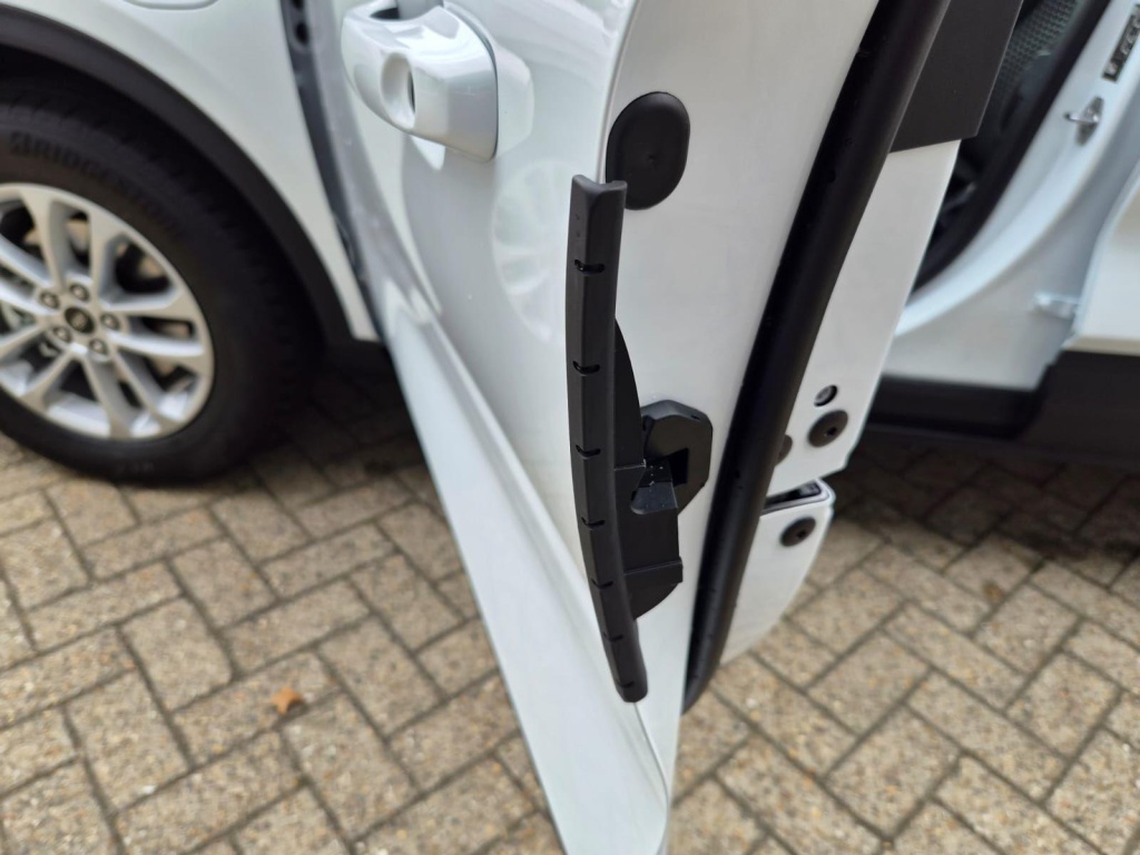 FORD Kuga Titanium 2.5 Plug-in Hybrid Gasoline 242hp - ref: 7-72182 - Photo 15