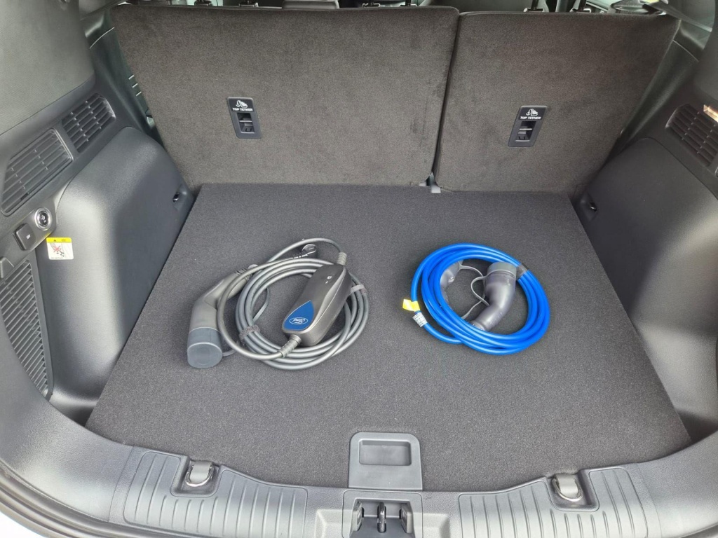 FORD Kuga Titanium 2.5 Plug-in Hybrid Gasoline 242hp - ref: 7-72182 - Photo 9