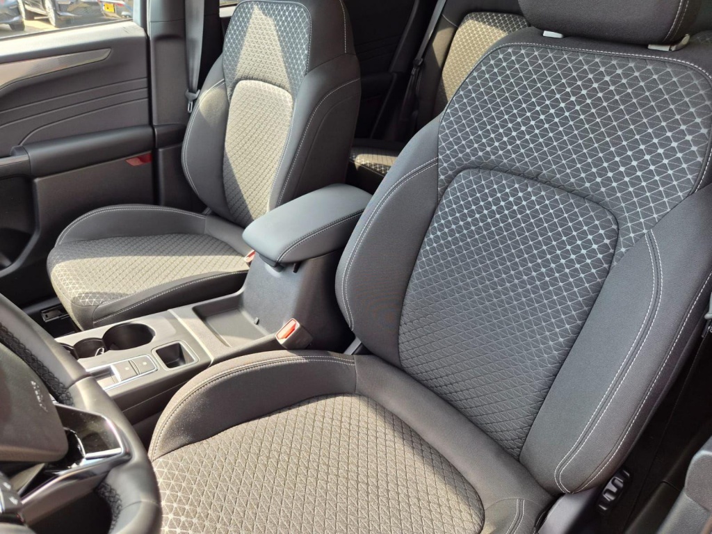 FORD Kuga Titanium 2.5 Plug-in Hybrid Gasoline 242hp - ref: 7-72183 - Photo 13