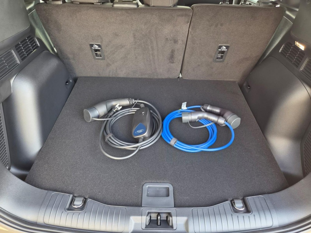 FORD Kuga Titanium 2.5 Plug-in Hybrid Gasoline 242hp - ref: 7-72187 - Photo 9