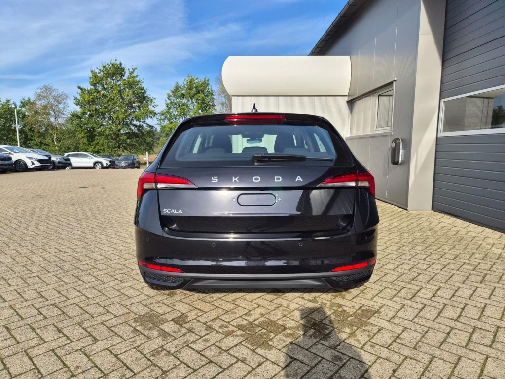 SKODA Scala Selection 1.0 Gasoline 116hp DSG - ref: 7-73018 - Photo 4